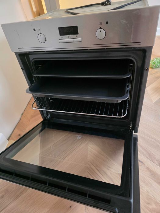 Cuptor incorporabil Electrolux