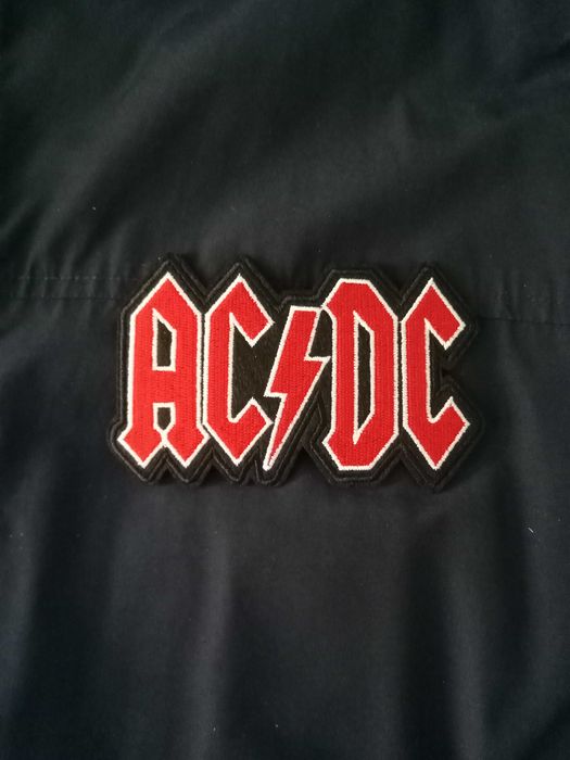 Стари нашивки на рок и метъл групи