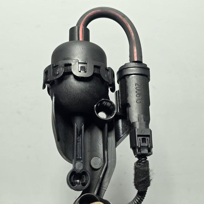 Supapa vacuum galerie admisie Opel Astra J facelift 1.6i