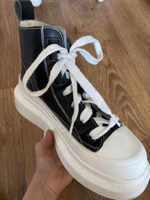 Кроссовки 35 размера