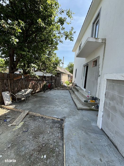 Vilă cu 4 camere, Navodari