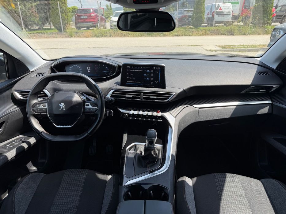 Peugeot 5008 GARANTIE, 7 locuri, 1.6 diesel, Navigatie, front / lane assist