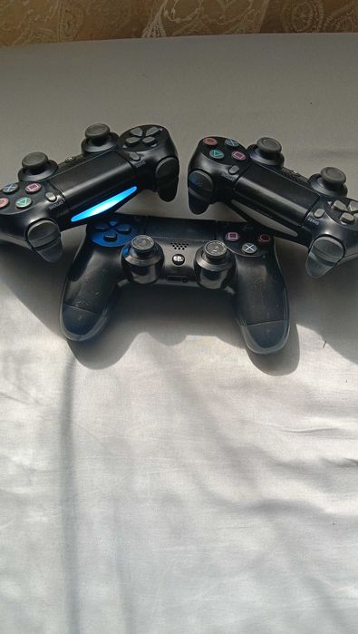 soni Продавам контролери за Playtation sony
