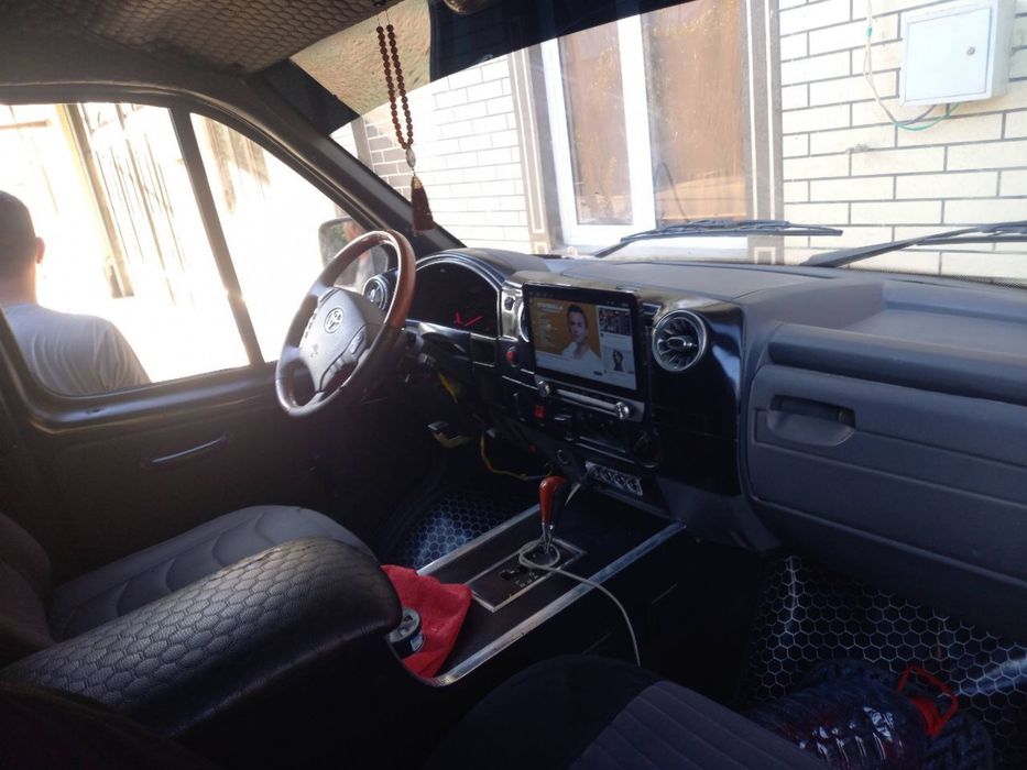 Газел сотилади 2008 чи йил автомат каробка