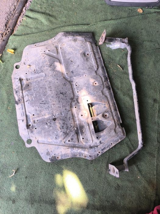 Scut motor original metalic Octavia 2 Touran Passat B6 Golf 5
