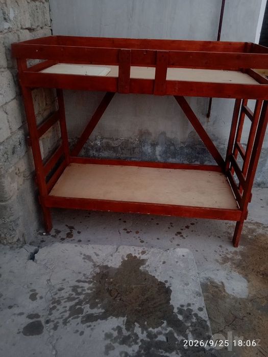 Kattaroq Deski karavocha suroshni sotiladi