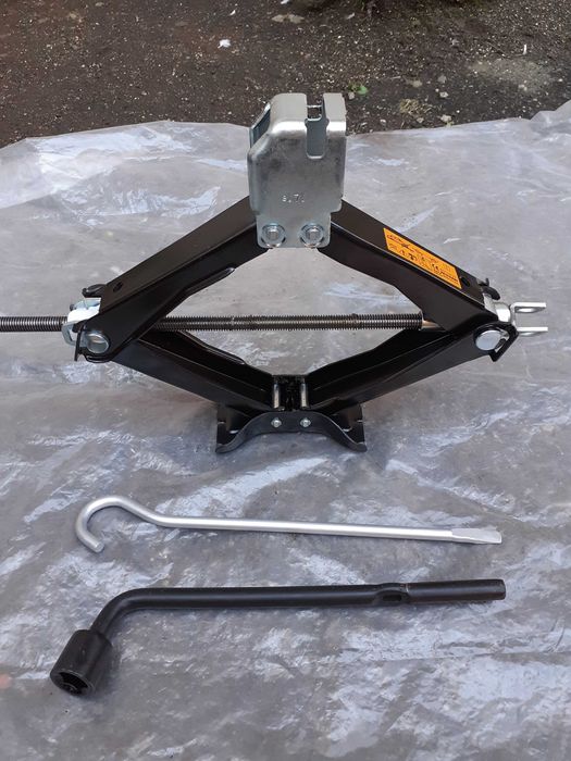 Cric,cheie de roti NISSAN Qashqai,Juke,X-trail, RENAULT Kadjar,Koleos