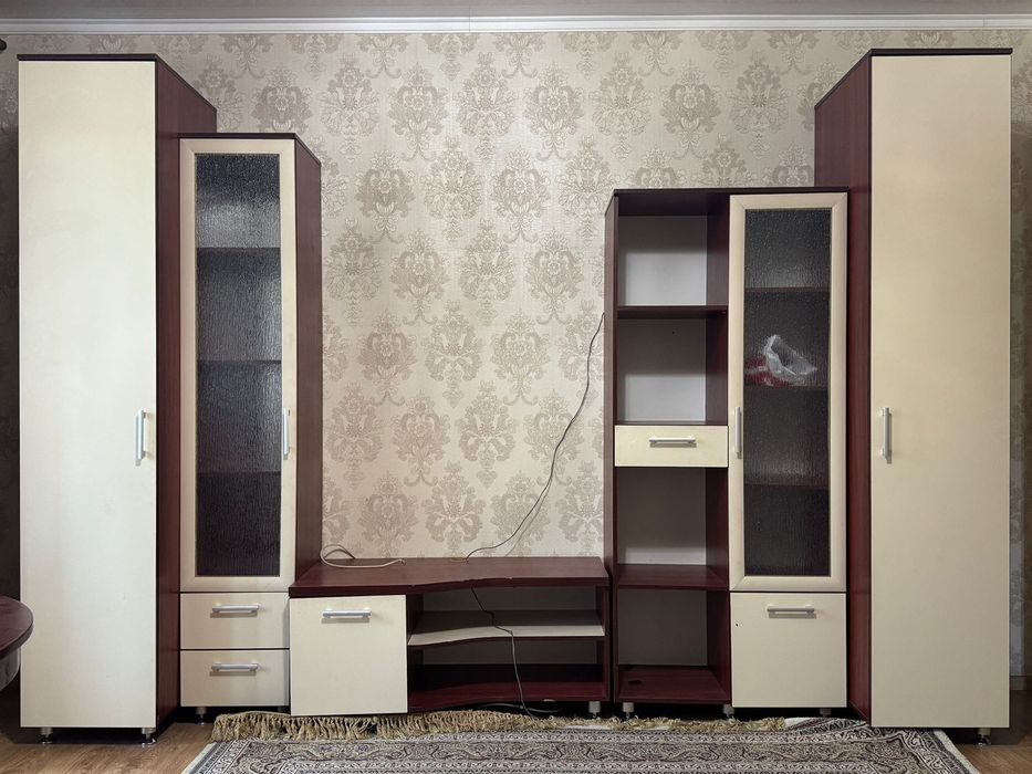 Продаеться стенка в отличном состоянии