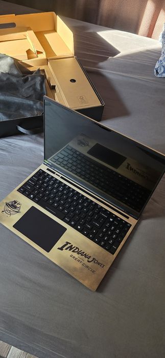 Laptop gaming Acer Predator Helios Neo 16S AI  Ultra 9, RTX 5070, OLED