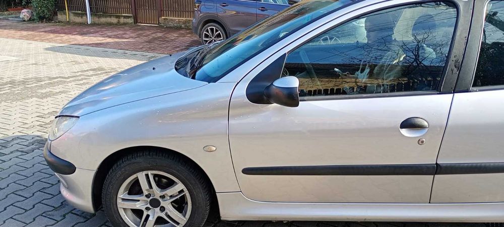 Se vinde Peugeot 206