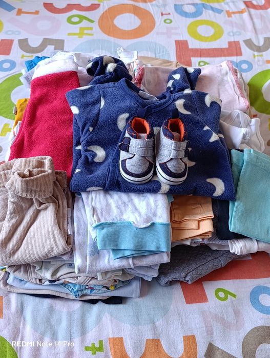 Продавам Бебешки Дрешки