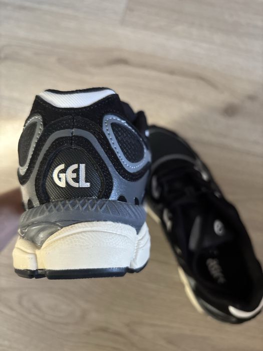 Asics gel nyc negru