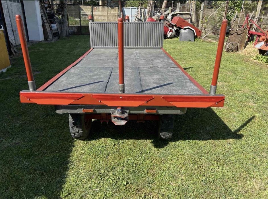 Продава се ремарке-платформа