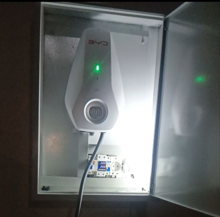 Elektromobil zaryadka ustanovka