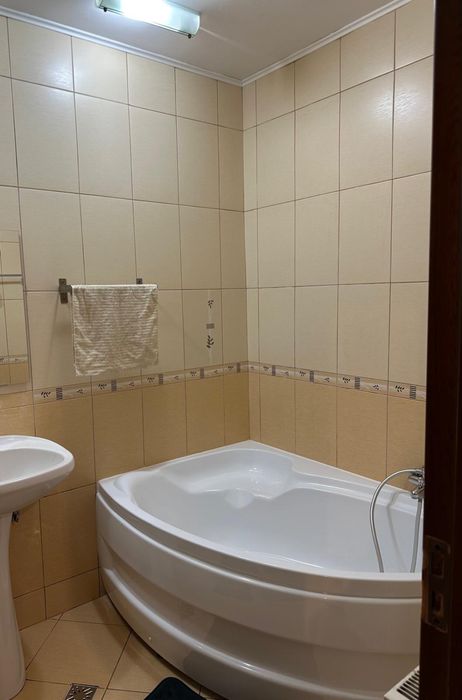 Garsonieră de închiriat decomandata situata la parter   – Strada Siretului Sibiu