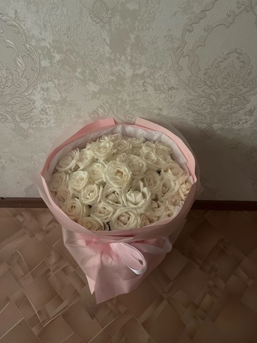 Розы белые 35шт