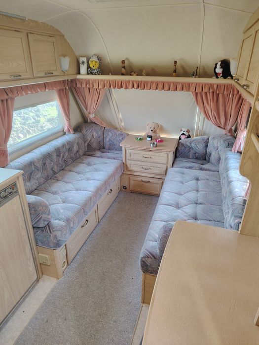 Продава се Каравана LUNAR KING 472