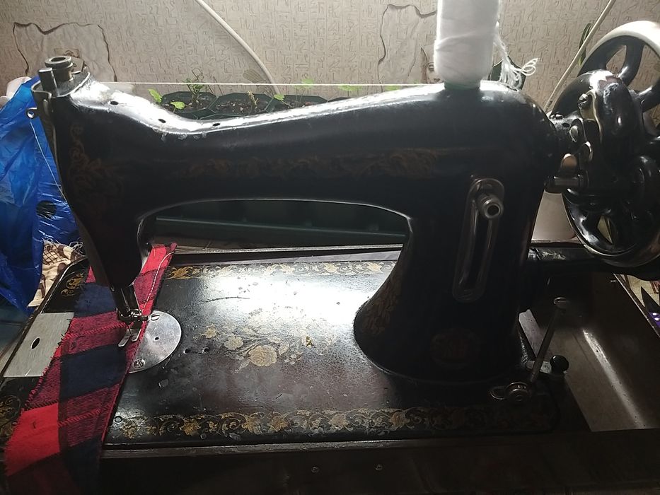 Швейная машинка ПМЗ