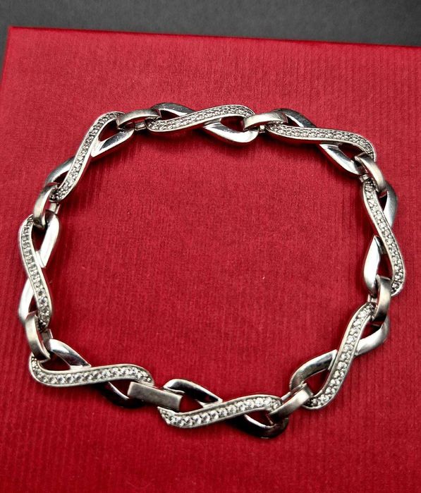 Vând brățară elegantă din argint 925