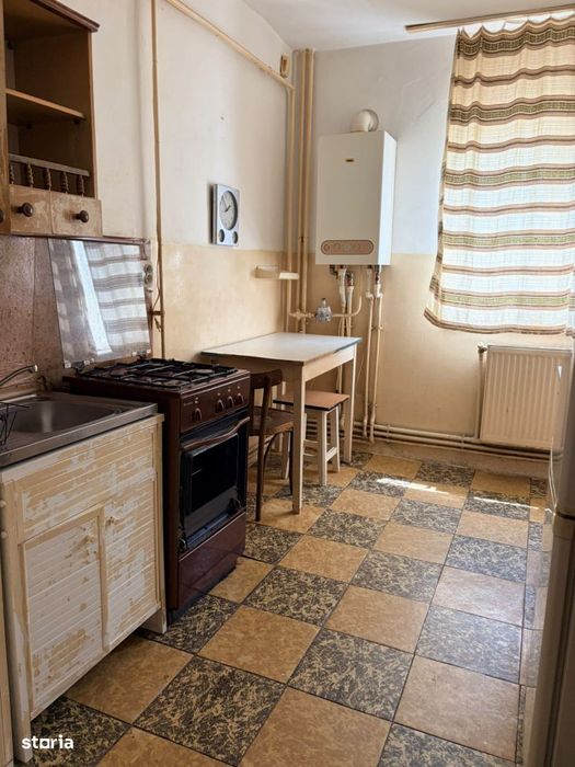 Etaj 2 - Apartament 3 camere 66mp, zona Progresu.