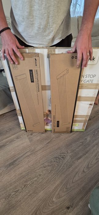 Vând 2 porți siguranta scari