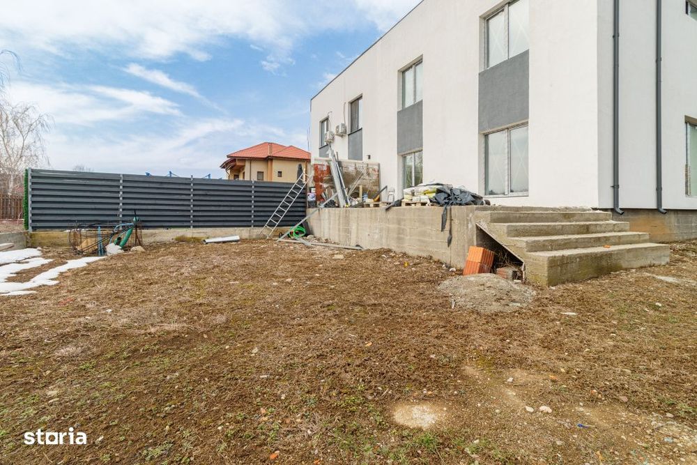Casa Corbeanca P+1 cu 3 dormitoare si curte generoasa, terasa si loc d