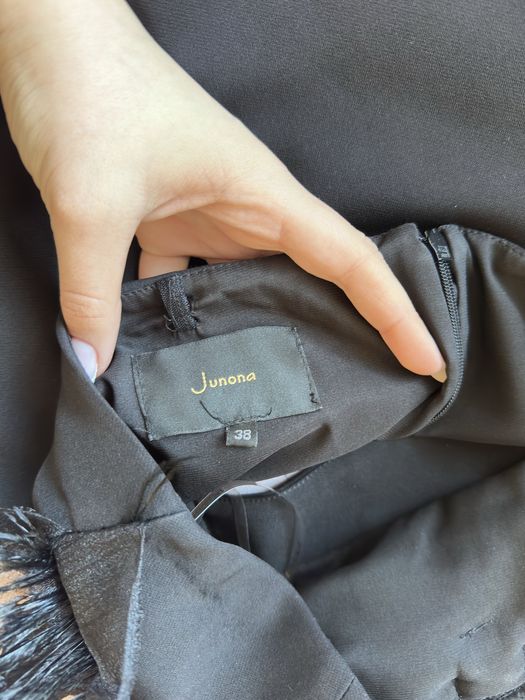 Черна рокля Junona