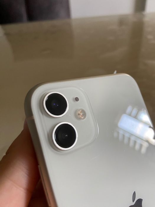 Iphone 11, inca in garantie