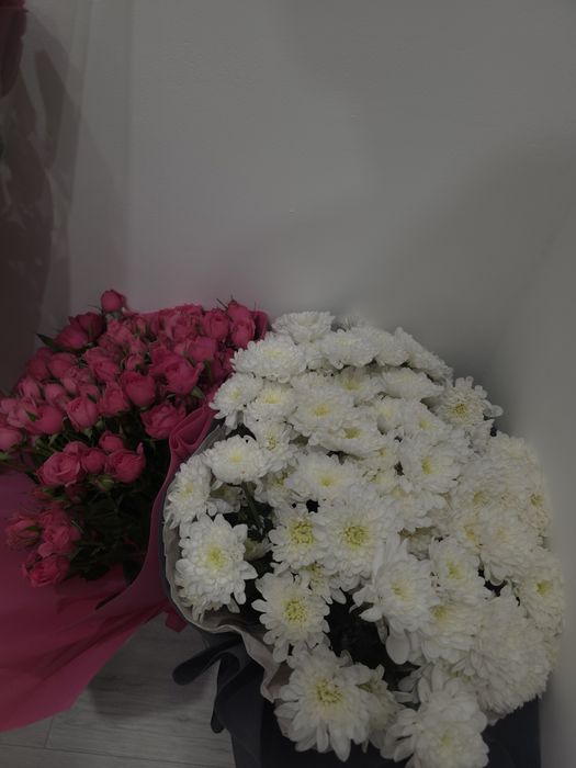 Продам 9 букетов