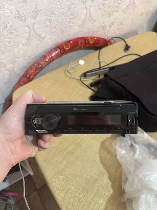 Продам магнитолу  Пионер
