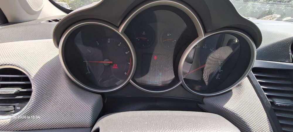 Chevrolet Cruze ,an 2010, 1.6 benzina