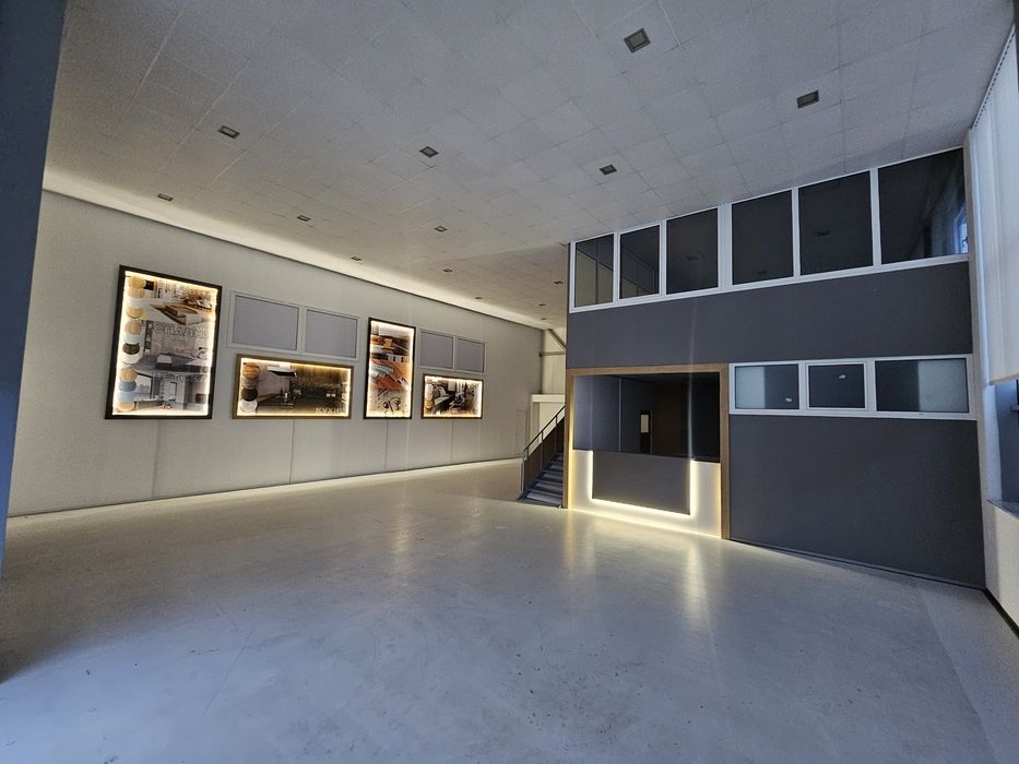 Дава се под наем Магазин в Кърджали, Боровец - 250 кв.м за 816 € - Снимка #6