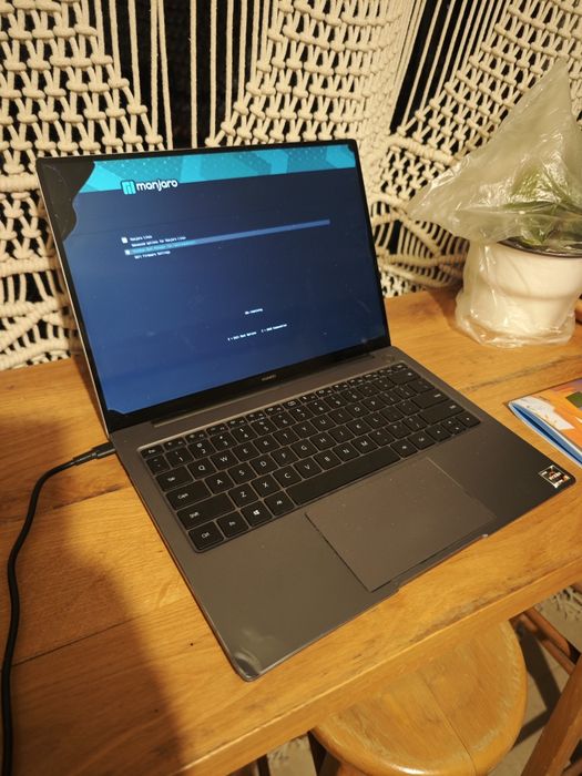Huawei Matebook 14 KLVL-WFH9
