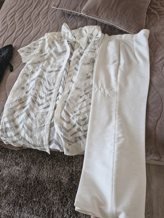 Дамски костюм от 3 части.