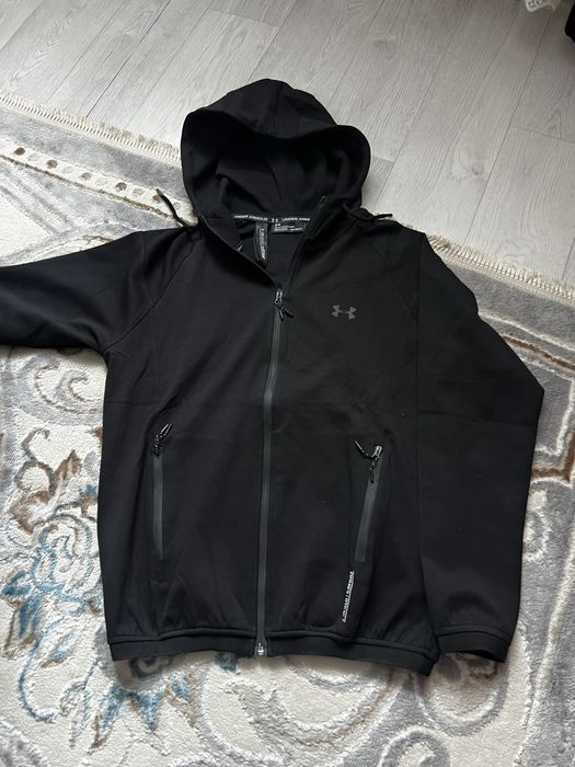 Продам спортивку Under Armour
