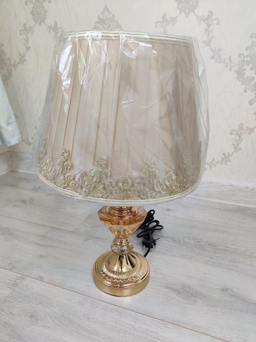 Настольные лампы в спальню