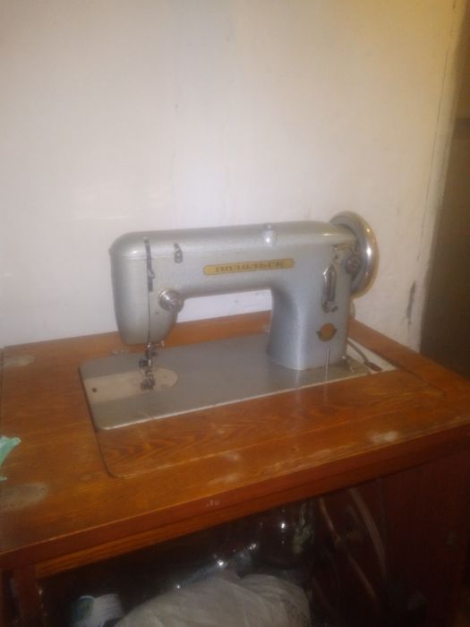 Швейная машинка.