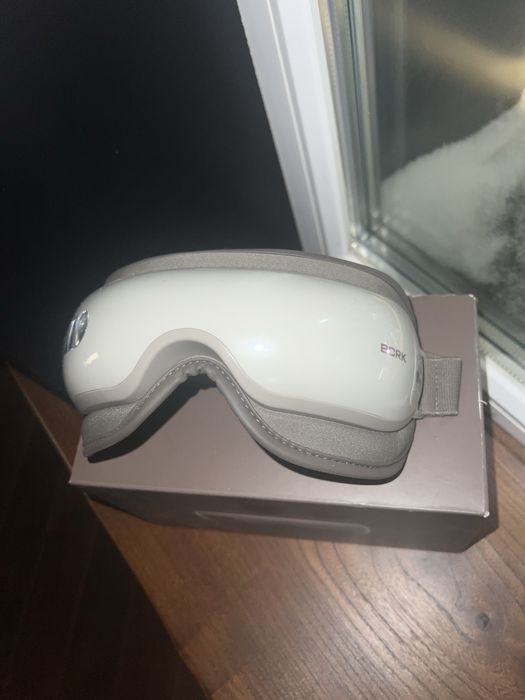 Массажные очки Bork D600