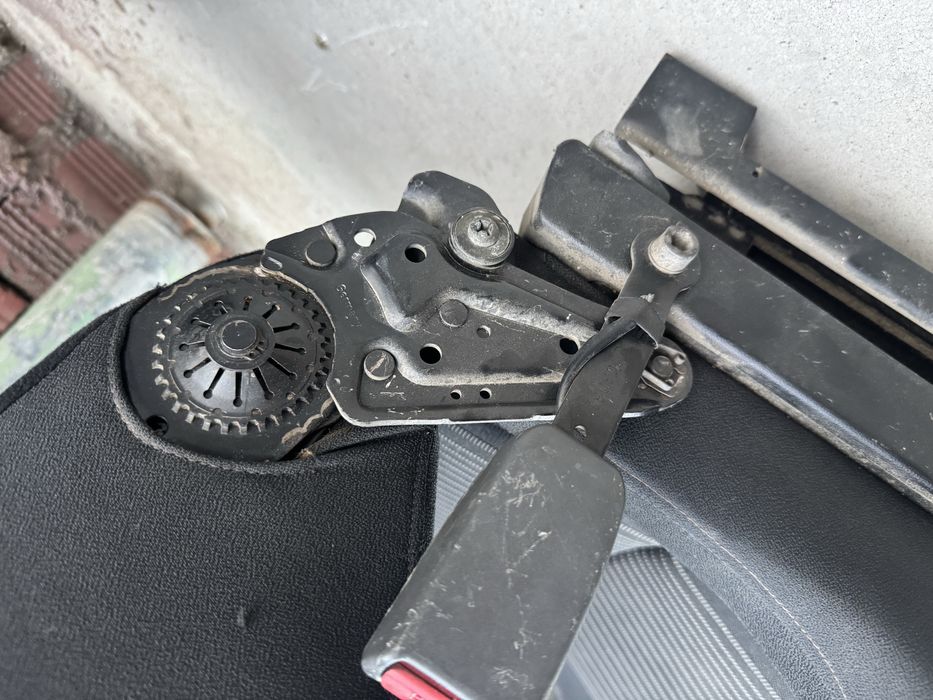 Седалки Recaro LX