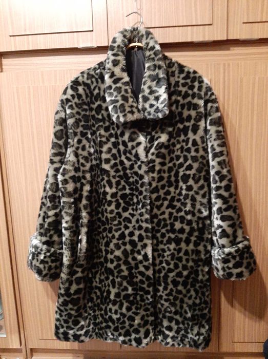 Женские шубы и полушубки.