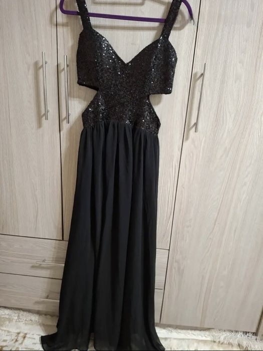 Платье нарядное р.36-40