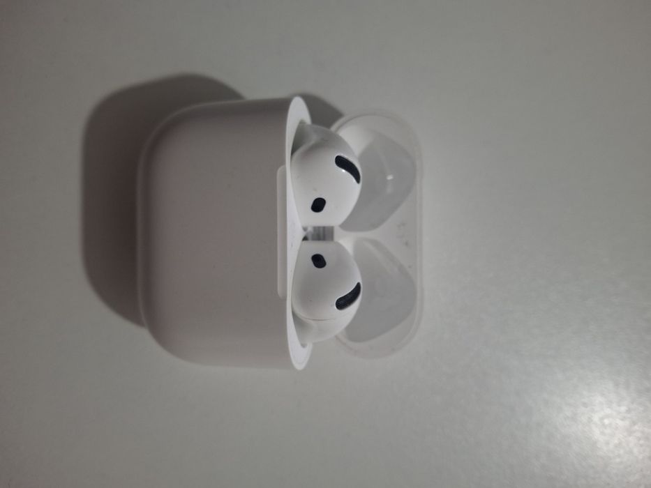 Airpods 4 без шум