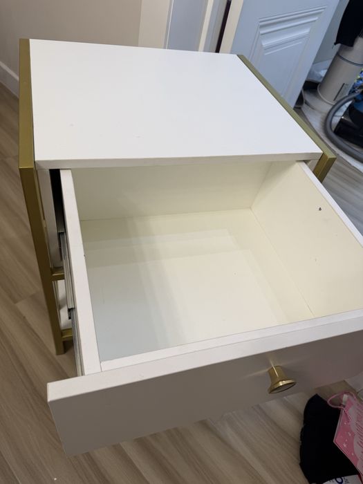 Продам тумбочку 55см