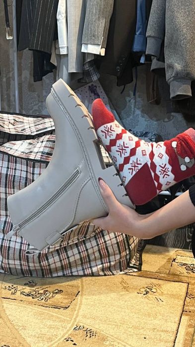 Продам новые сапоги 38 размера