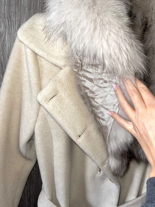 палто бяло беж слонова кост естествен косъм лисица и кашмир яке дамско