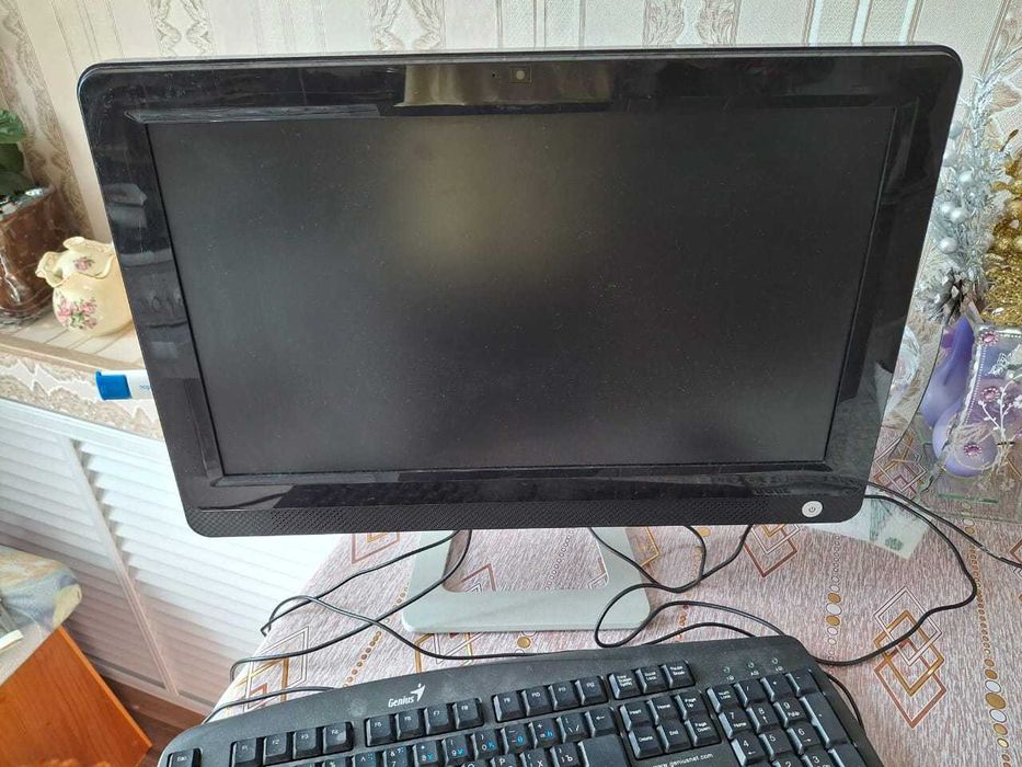 Моноблок Celeron J1800 2,41 GHz/ DDR3 4Gb/SSD 120Gb