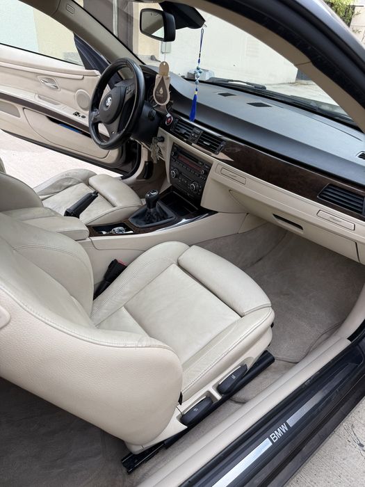 BMW e92 184cp 320d packet M sport coupe manual