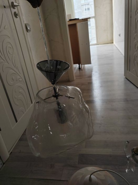 Продам люстры 3шт