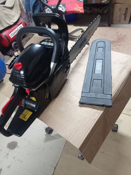 Бензинова резачка за дърва 53куб