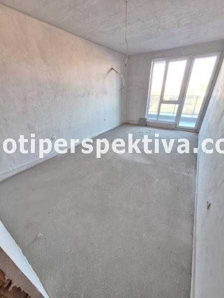 реф.12552 Чисто нов, две спални-Панаира!